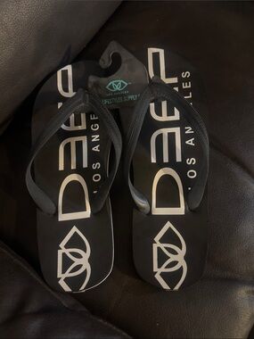 Deep Men's Black Logo Flip Flops